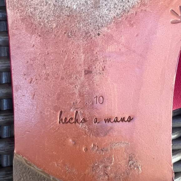 Beeks Finch Leather Sandals - Picture 9 of 9